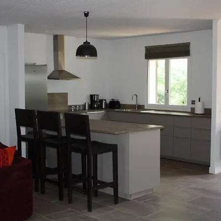 בית נופש Maison A Sur Avec Jardin סולאק-סור-מר